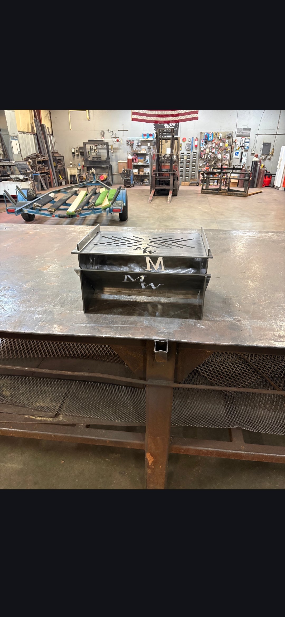M&W hauler grill